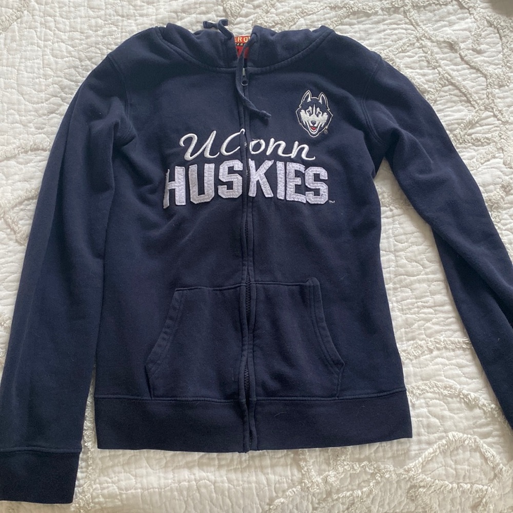 Vintage UCONN Huskies Sweatshirt